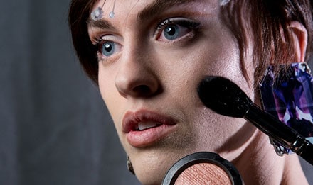 Click on Video demonstrate about Pop-tastic look