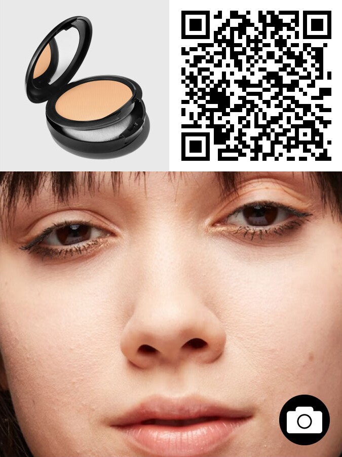 QR code and model's face for STUDIO FIX POWDER PLUS FOUNDATION.